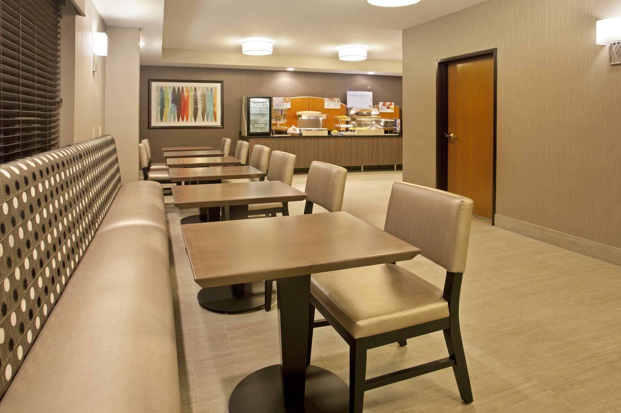 Holiday Inn Express Hotel & Suites Minneapolis - Minnetonka By Ihg Екстер'єр фото