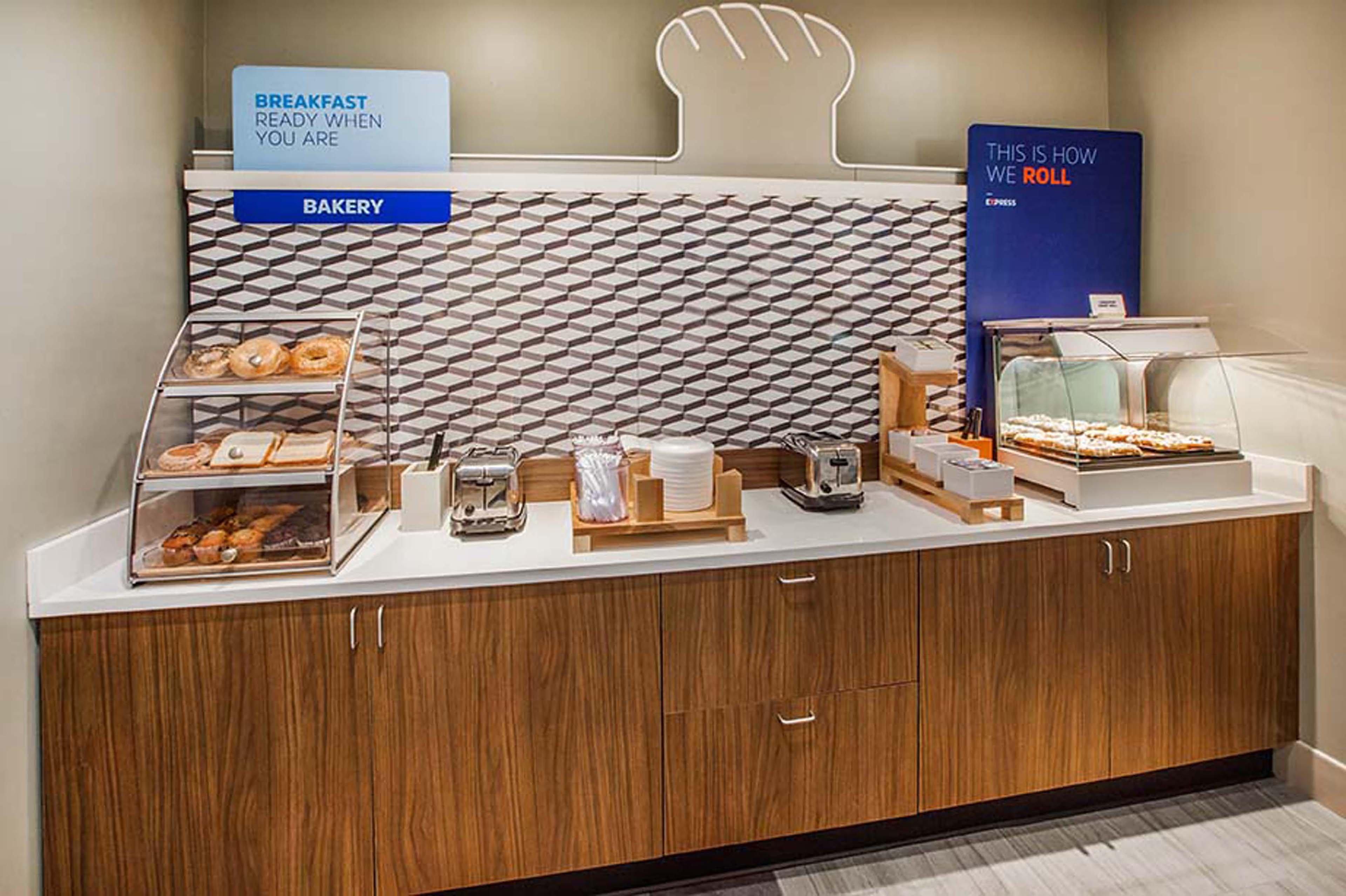 Holiday Inn Express Hotel & Suites Minneapolis - Minnetonka By Ihg Екстер'єр фото